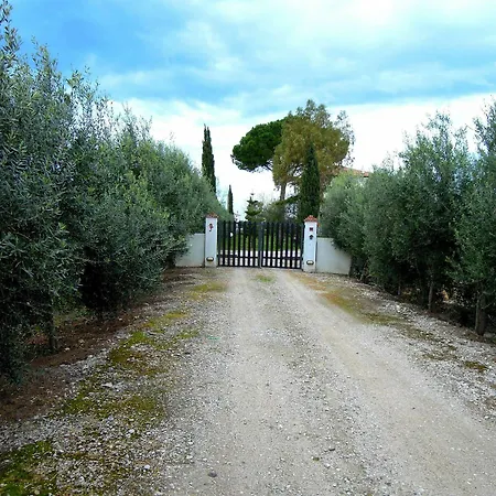 Azienda Agricola Il Melograno カントリーハウス *